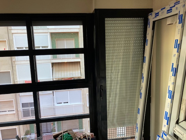 ANTES- RESTAURACION CARPINTERIA NEGRA