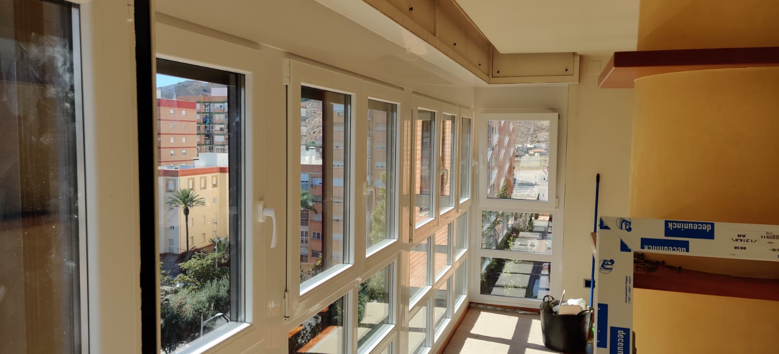 DESPUES -RESTAURACION CARPINTERIA NEGRA EN BICOLOR-2